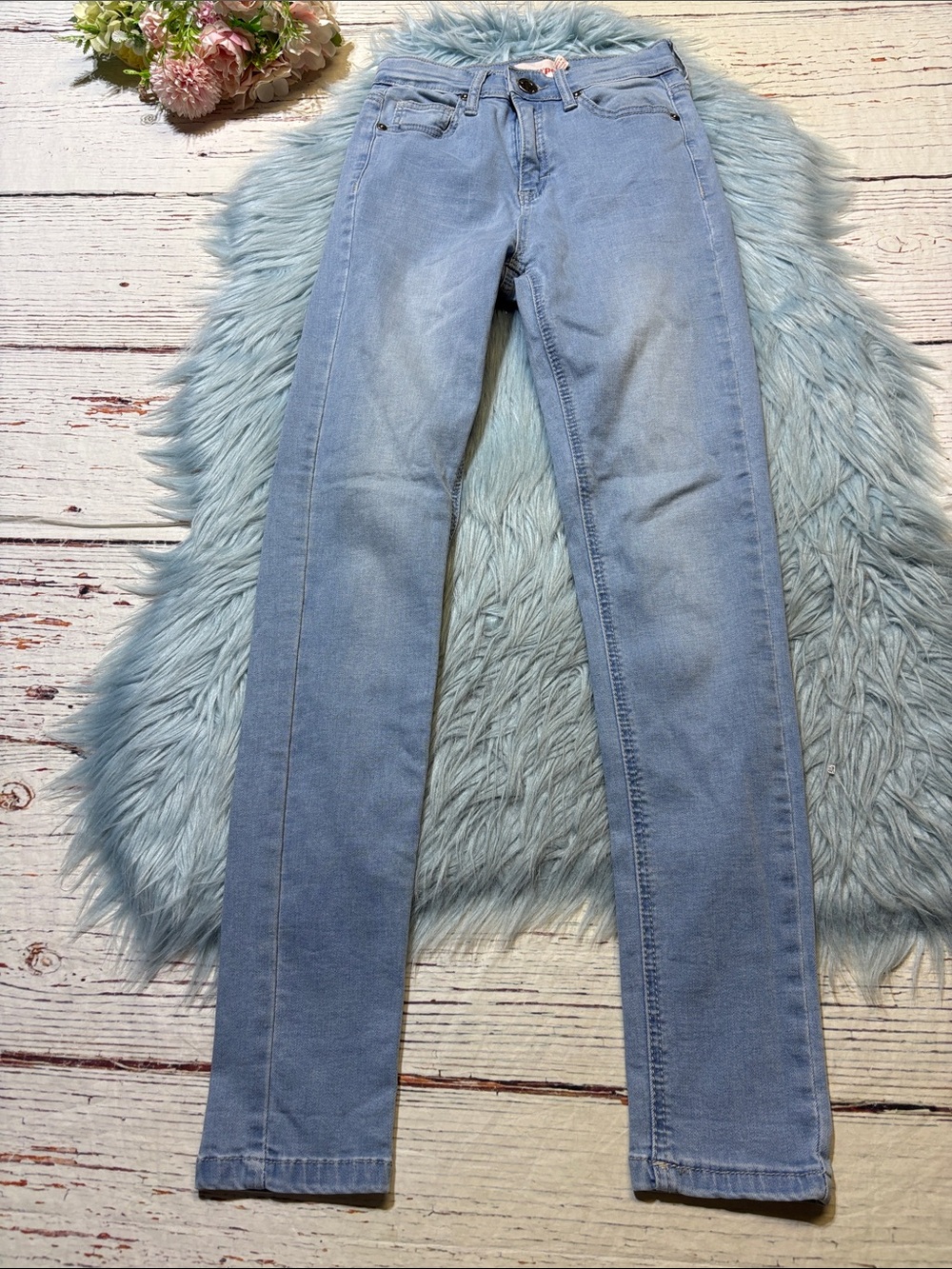 Showpo Light Blue Skinny Jeans sz 4
